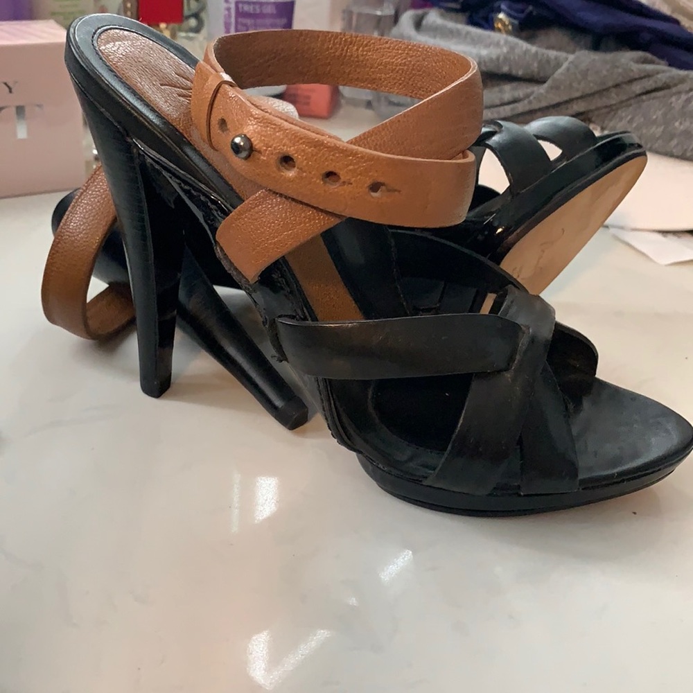 Brown / black Max Azria heels NEW